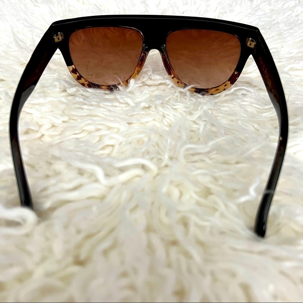 Hot 4 Summerπ₯ Cute Oversized Flirty & Chic Glossy Brown Sunnies!π πΆ ππ₯ - Picture 4 of 6